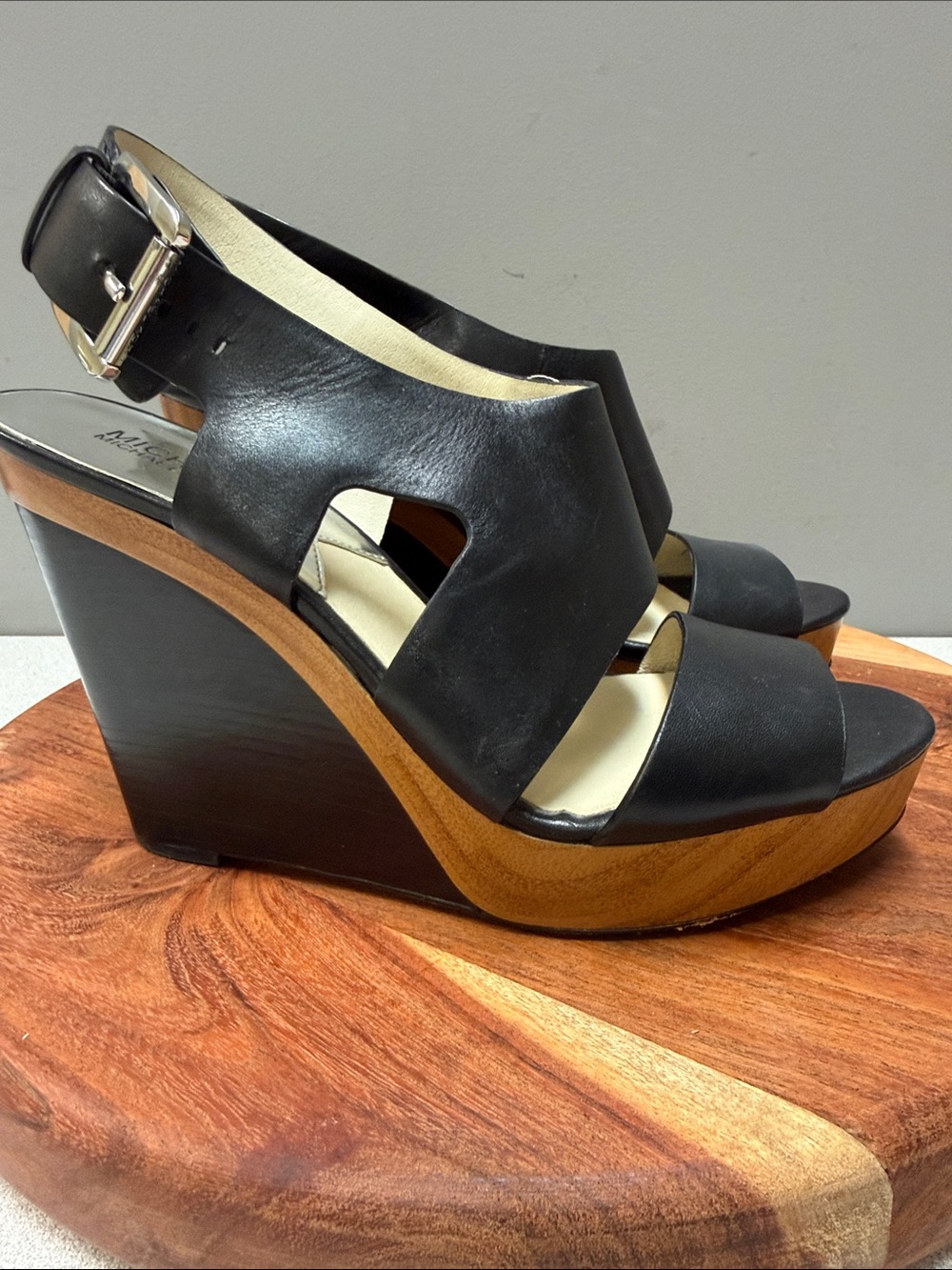 Michael Kors Josephine black leather wedge sandals Sz 11